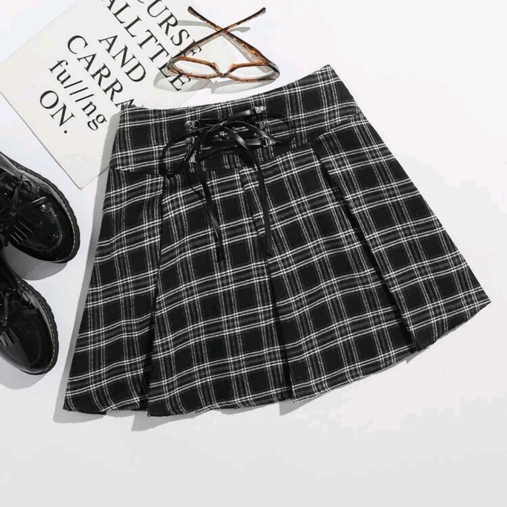 Plaid pleated skirt